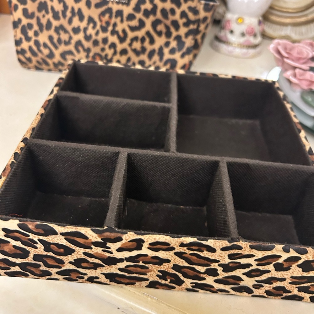 Leopard Print Jewelry Storage Organizer